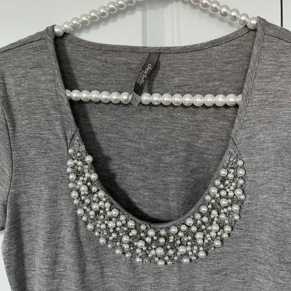 Small Gray Scoop-neck with Pearl embellishment